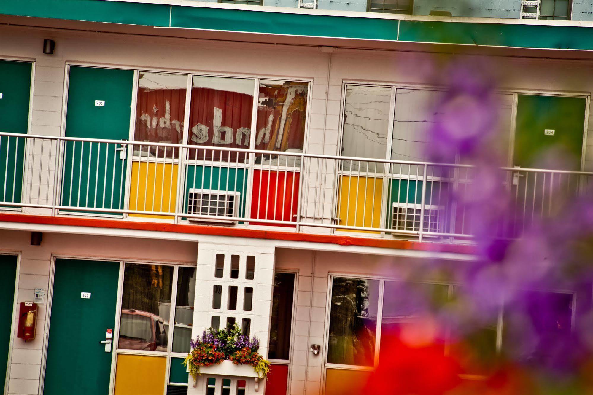 The Thunderbird Inn Savannah Exterior photo